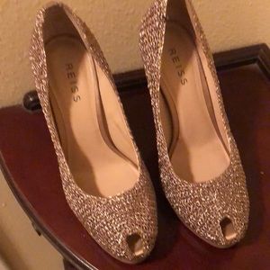 REISS women’s shoe,gold.gently pre-love